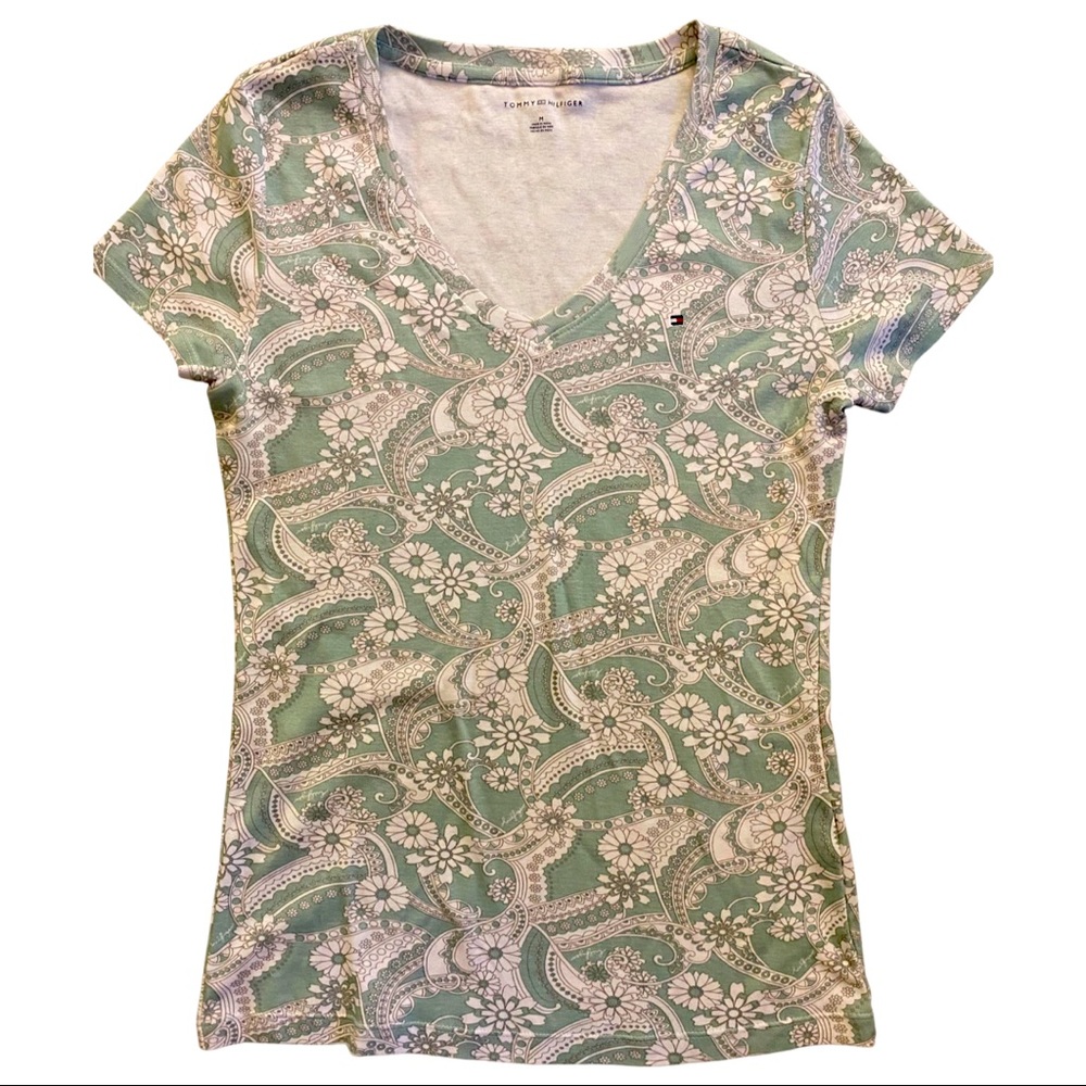 Tommy Hilfiger v neck t-shirt